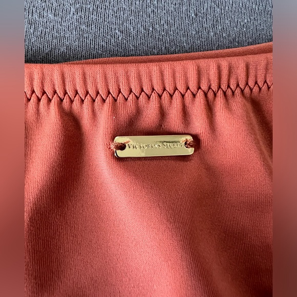 Victoria’s Secret V Hardware Bikini - Picture 9 of 11